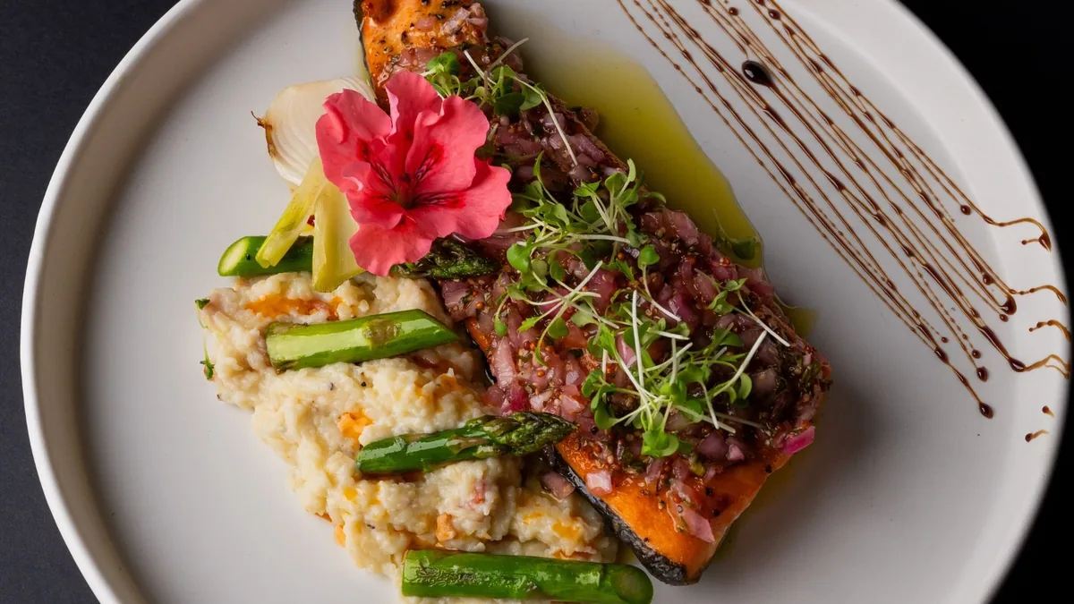 Posta de Salmón — catering gourmet CHIC & TONIC Guanajuato